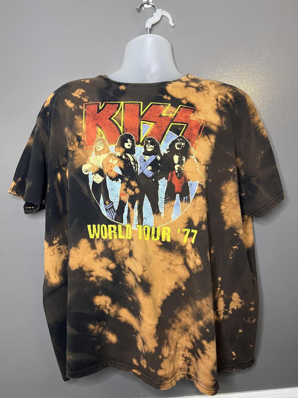 KISS Shirt Mens 2XL Black Bleach Tie Dye World Tour '77 Graphic Band Tee Rock - Picture 2 of 7